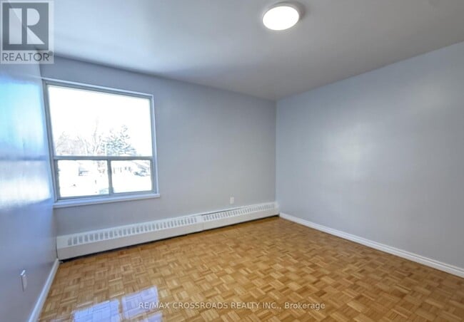 Building Photo - 1181 Ellesmere Rd