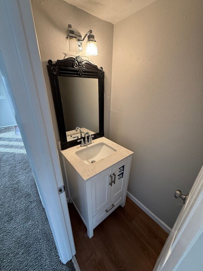 Foto del edificio - 14086 E 22nd Pl