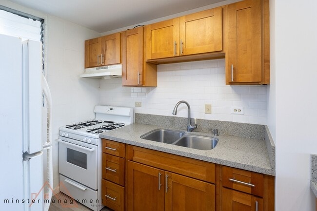 Photo - 949 Ala Nanala St Apartment