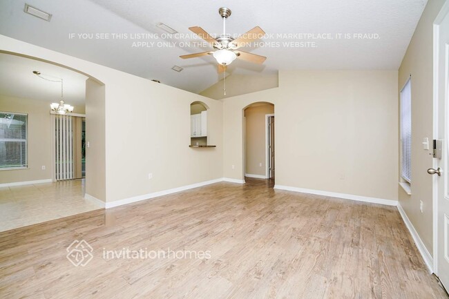 Building Photo - 1706 Palm Rd