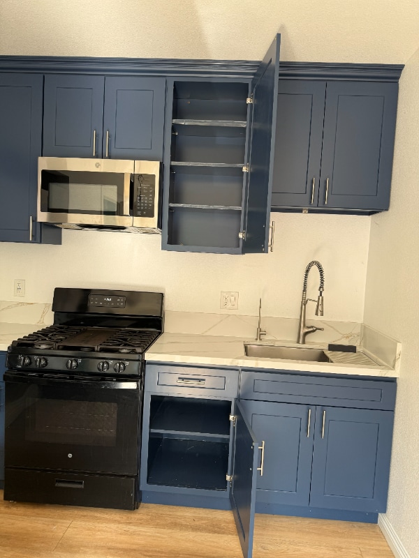 Building Photo - 665 Larimore Ave