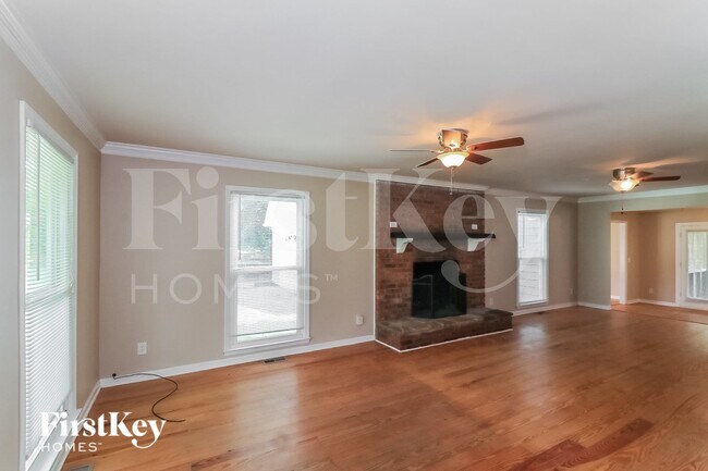 Building Photo - 36 Lowery Rd S W