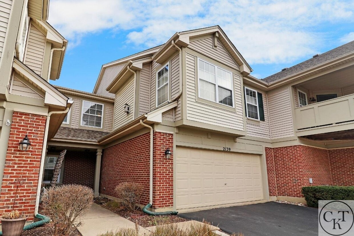 Primary Photo - 2139 Vanderbilt Dr