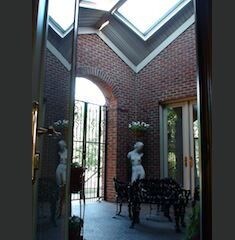 Foto del edificio - 312 Lakebend Ct