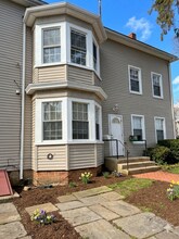 Building Photo - 39 S Finley Ave