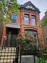 Building Photo - 1243 N Damen Ave