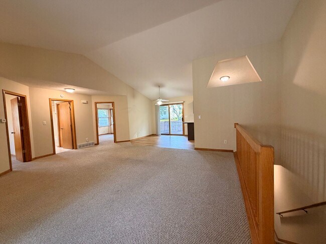 Foto del edificio - 2306 Breton Rd SE