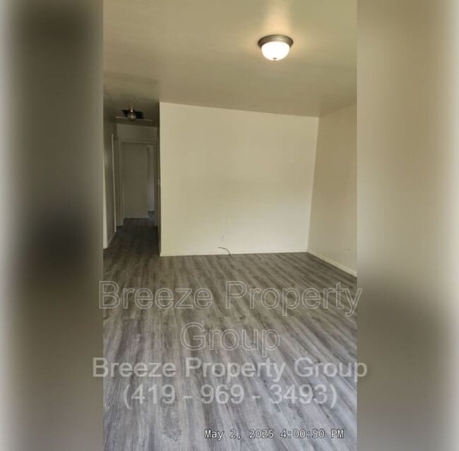 Building Photo - 2074 Price St