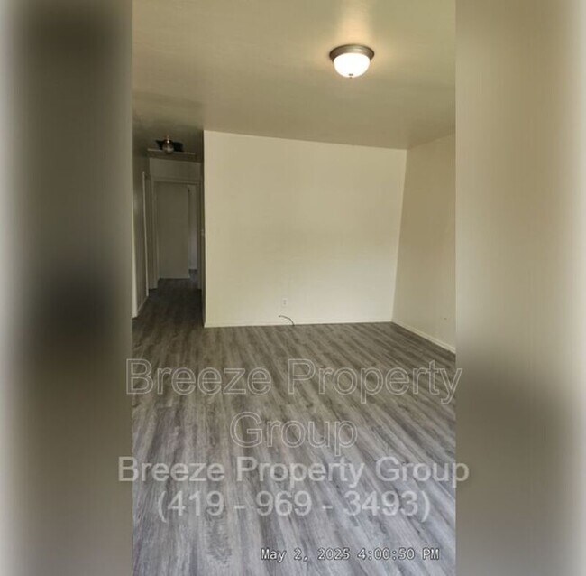 Foto del edificio - 2074 Price St
