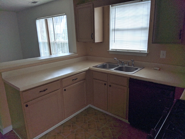 Building Photo - 2355 Wellington Cir