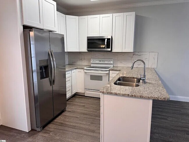 Foto del edificio - 58 Ridgestone Cir