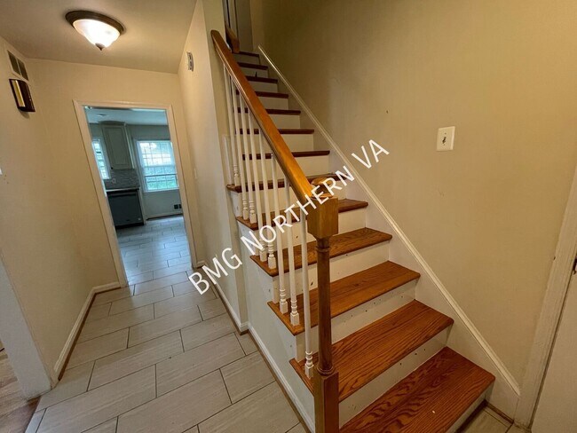 Foto del edificio - 7905 Lewinsville Rd