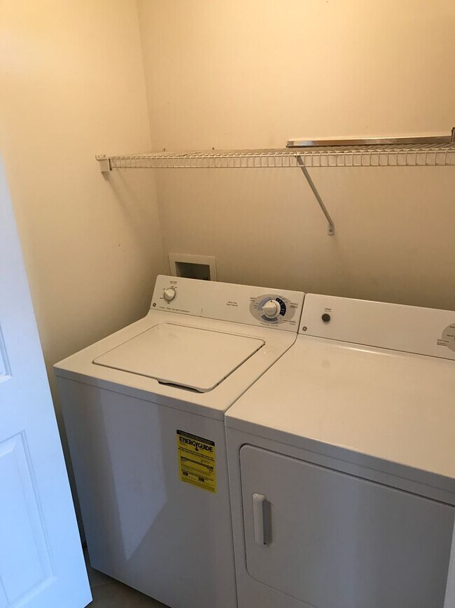 Foto del edificio - 3BR Home in Huntersville