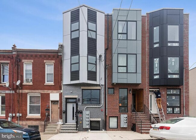 Building Photo - 2713 W Jefferson St