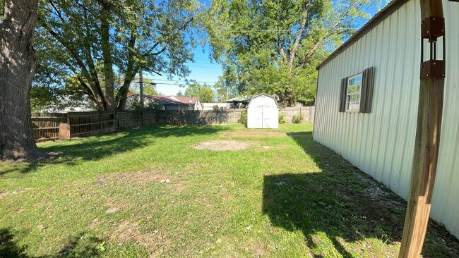 Building Photo - 637 Homecrest Ave