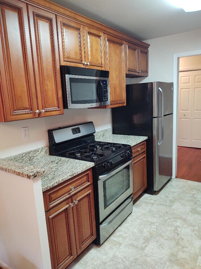Kitchen - 3 Hook Rd