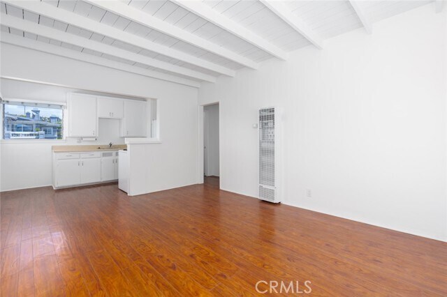 Building Photo - 415 1/2-722 Narcissus Ave