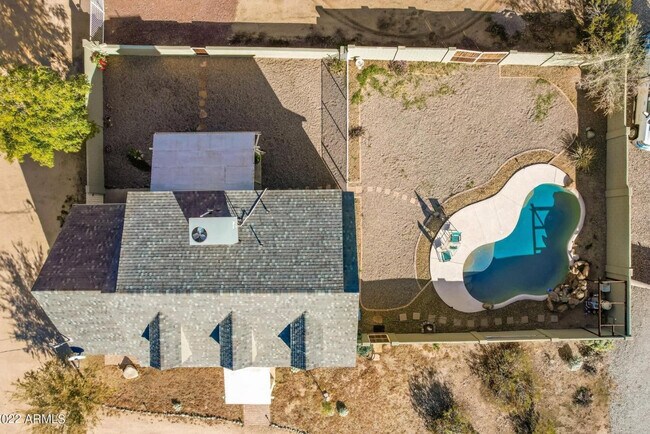 Building Photo - 2012 E Tonopah Dr