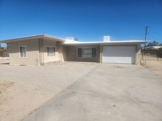 Foto del edificio - 74414 Cottonwood Dr