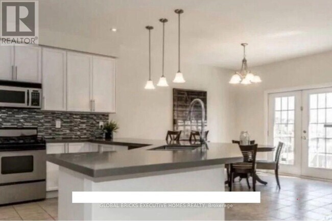 Building Photo - 5847 Summerside Dr