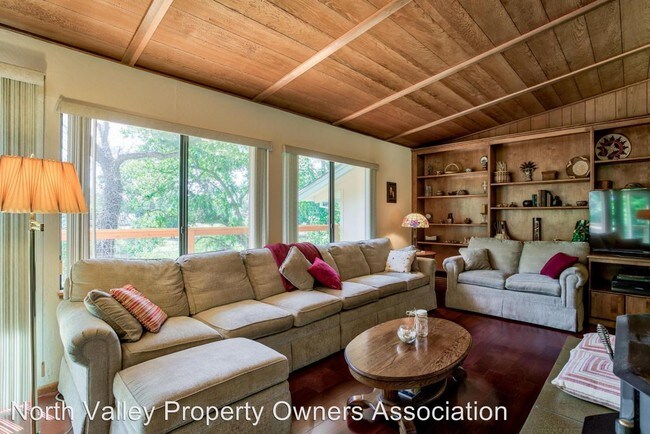Foto del edificio - 3 br, 3 bath House - 10504 French Creek