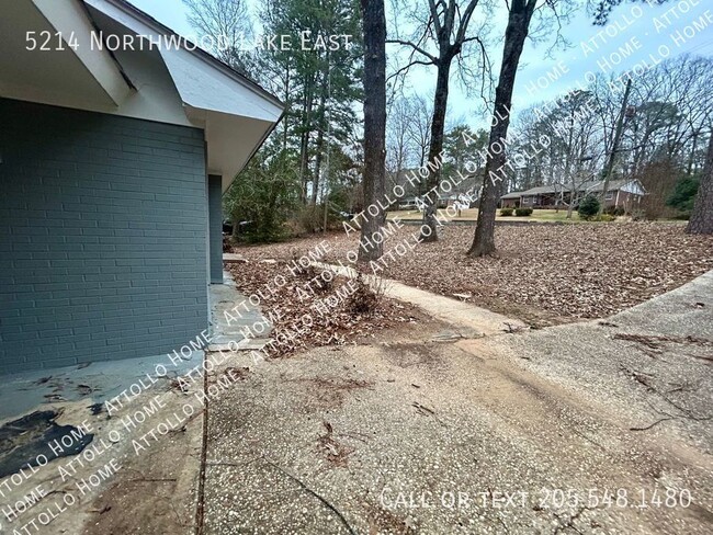 Foto del edificio - 3 Bed 2 Bath Cozy Lake View Home in Northw...