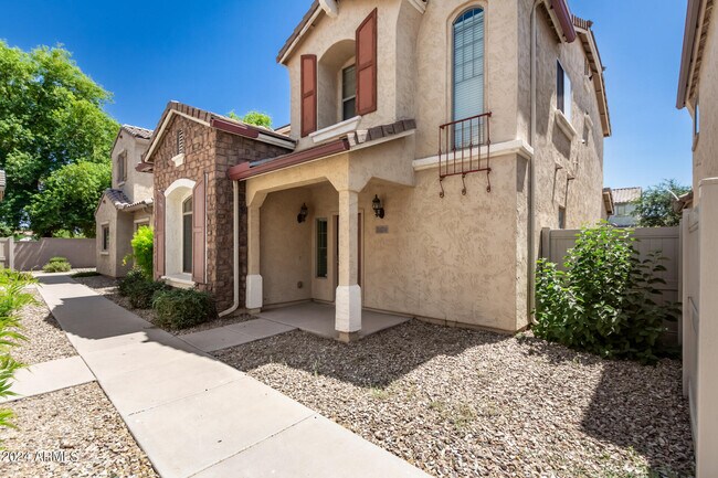 Foto del edificio - 2424 N 83rd Ln