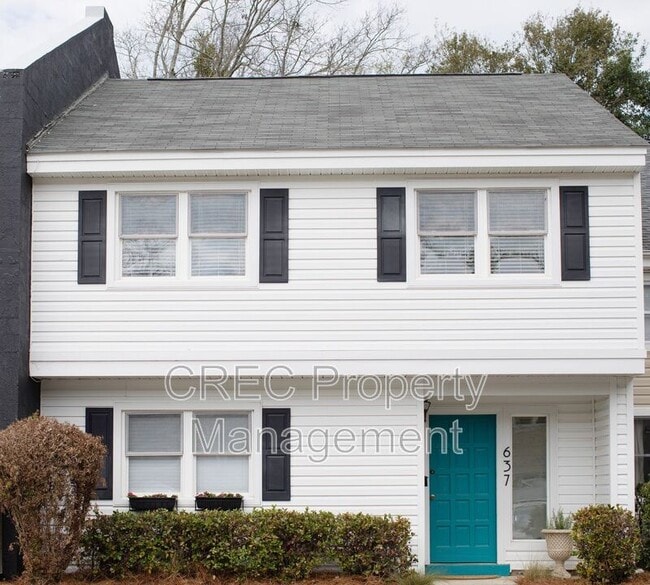 Photo - 637 Baytree Ct House