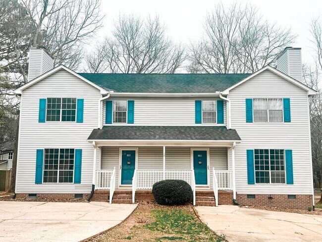 Building Photo - 10 A Setter Ln