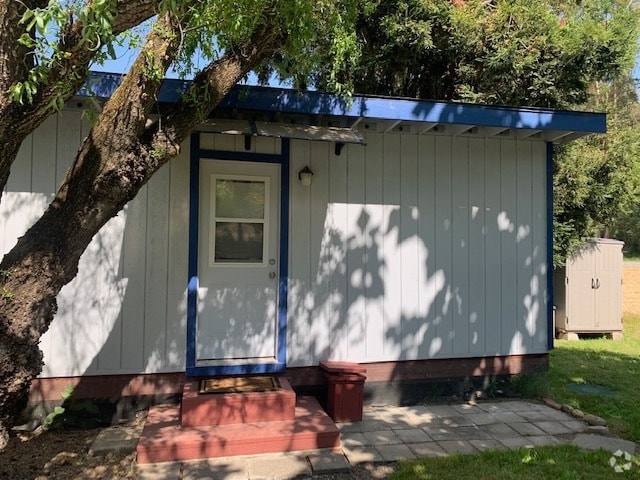 Building Photo - 4340 Roblar Rd