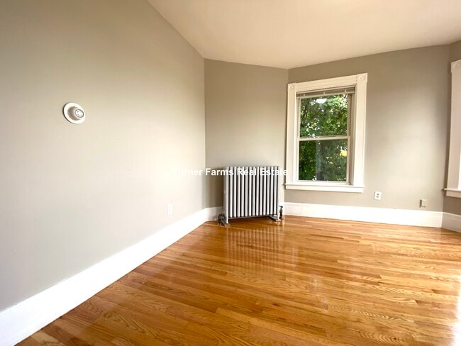 Building Photo - 186 Bowdoin St