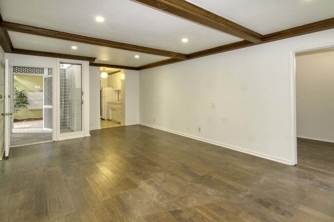 Foto del edificio - 9018 Keith Ave