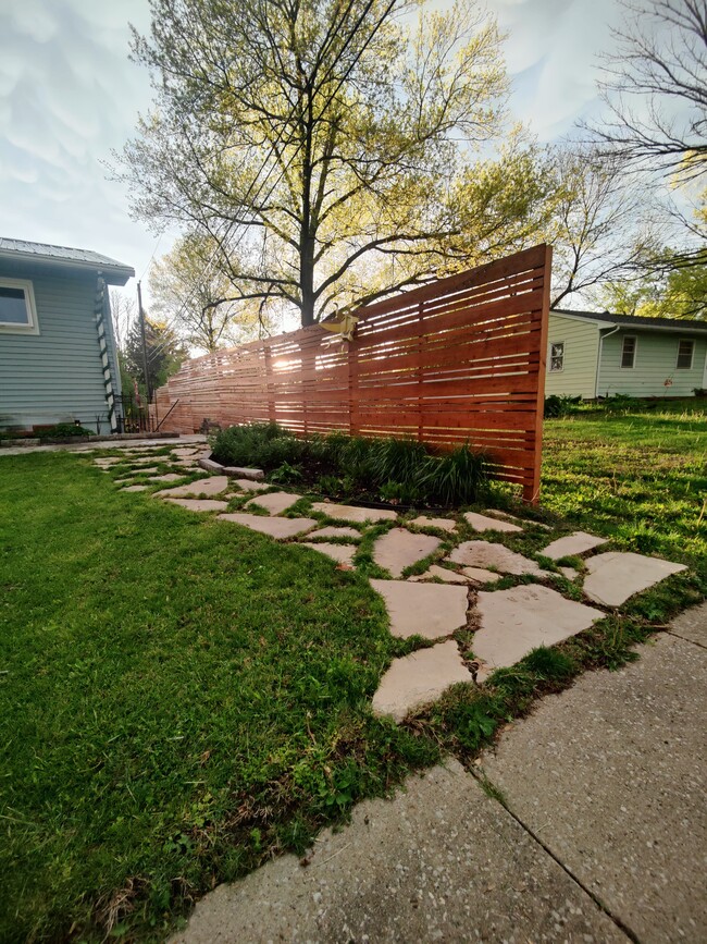 Private walkway - 2913 Clover St