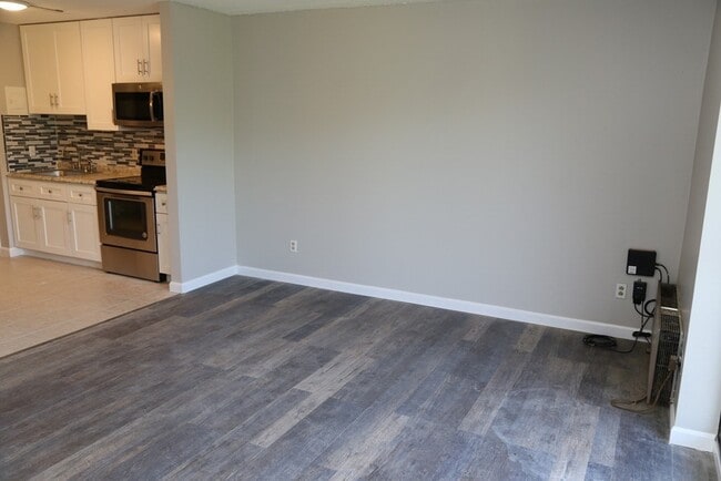 Building Photo - 40 Cochituate Rd