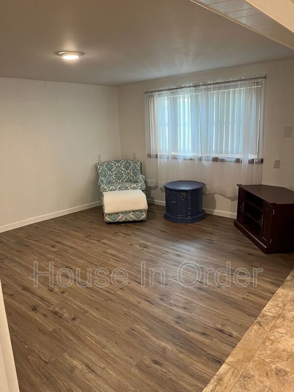 144 Chestnut St, Mars Hill, NC 28754 Condo for Rent in Mars Hill, NC