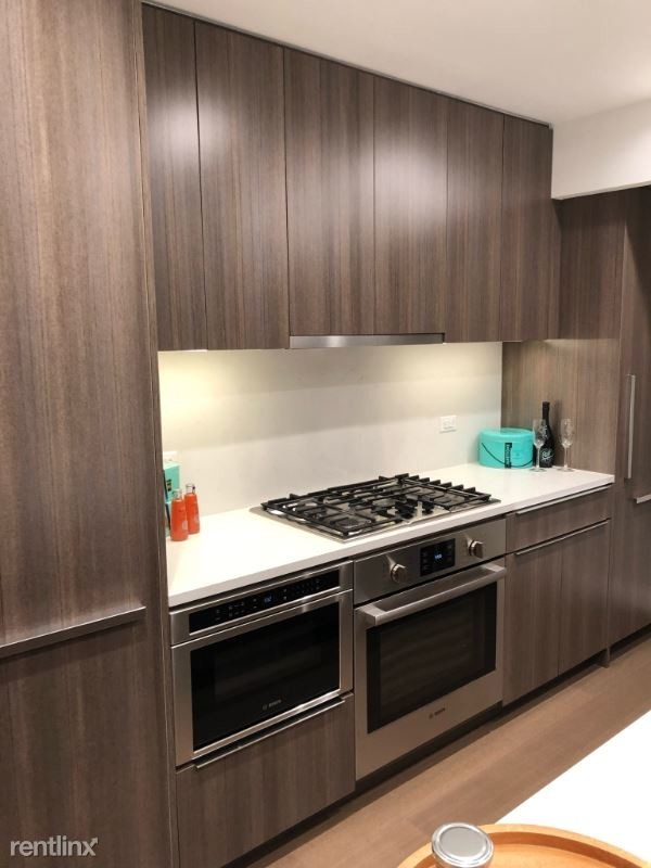 Building Photo - 1 br, 1 bath House - 475-475 West 61st St