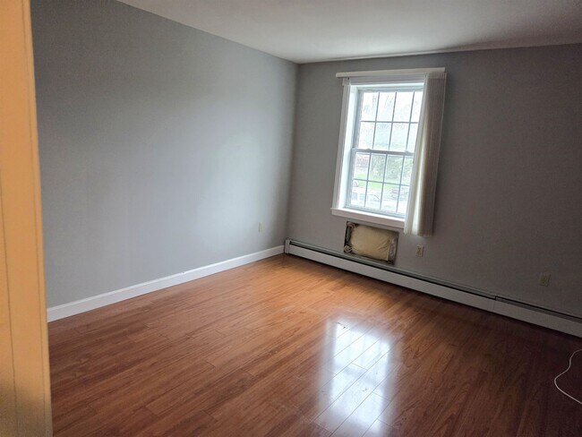 Foto del edificio - 486 Nashua St