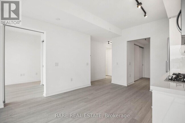 Photo du bâtiment - 195 McCaul St