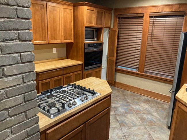 Foto del edificio - 1630 N 52nd St