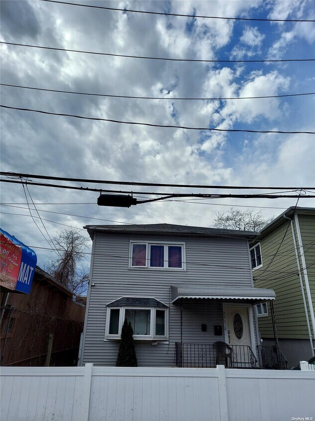 Primary Photo - 297 Beach 14th St