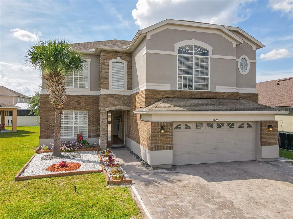 Foto principal - 2027 Windcrest Lake Cir