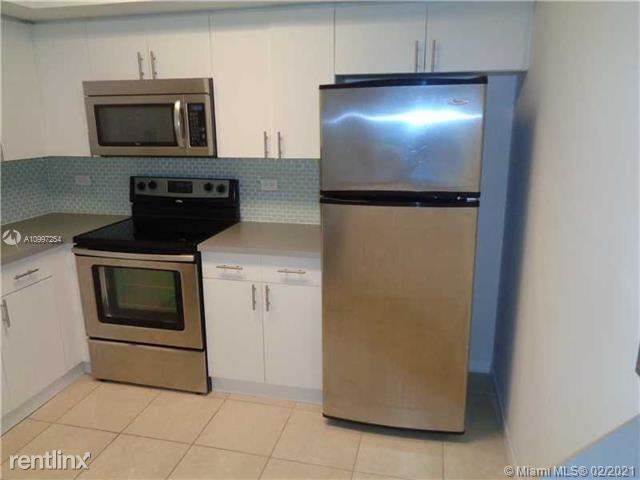 Foto del edificio - 1 br, 1 bath Condo - 3620 N 56th Ave