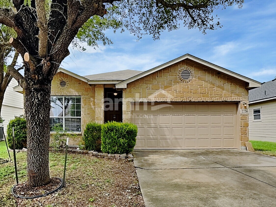 Primary Photo - 2226 Lakeline Dr