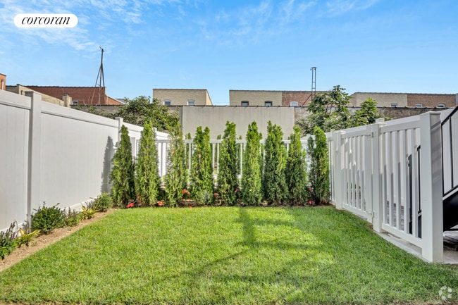 Building Photo - 21-15 42nd St