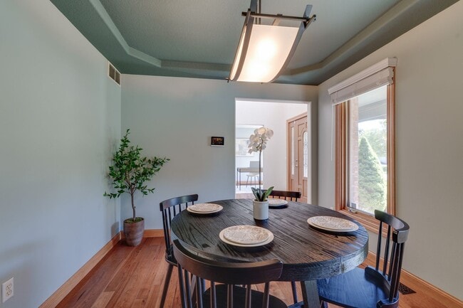 Foto del edificio - 4 bed 2 full bath 2 half bath home in Lamb...