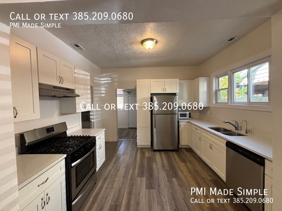 Photo - 558 S Windsor St-