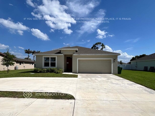 Building Photo - 534 SW Prima Vista Blvd