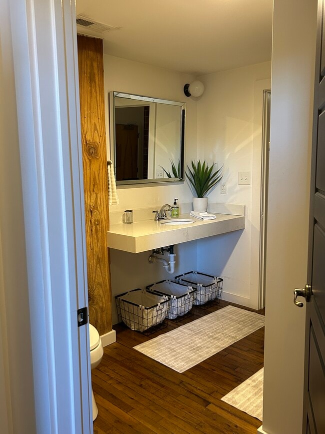 Building Photo - The Remington Bristol