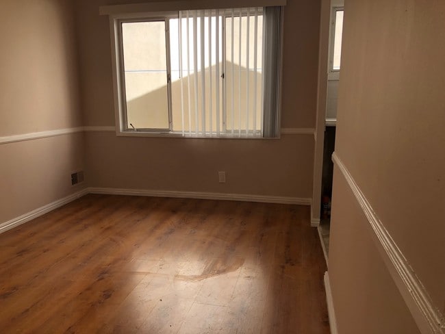 DINING ROOM - 2119 1/2 S Beverly Glen Blvd