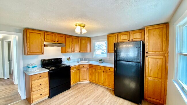 Kitchen - 37 Margaret Rd